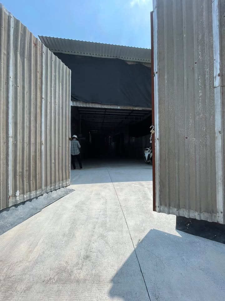 Kho xưởng Xuân Thới Thượng 340m² 11 triệu - Hoạt động ngay