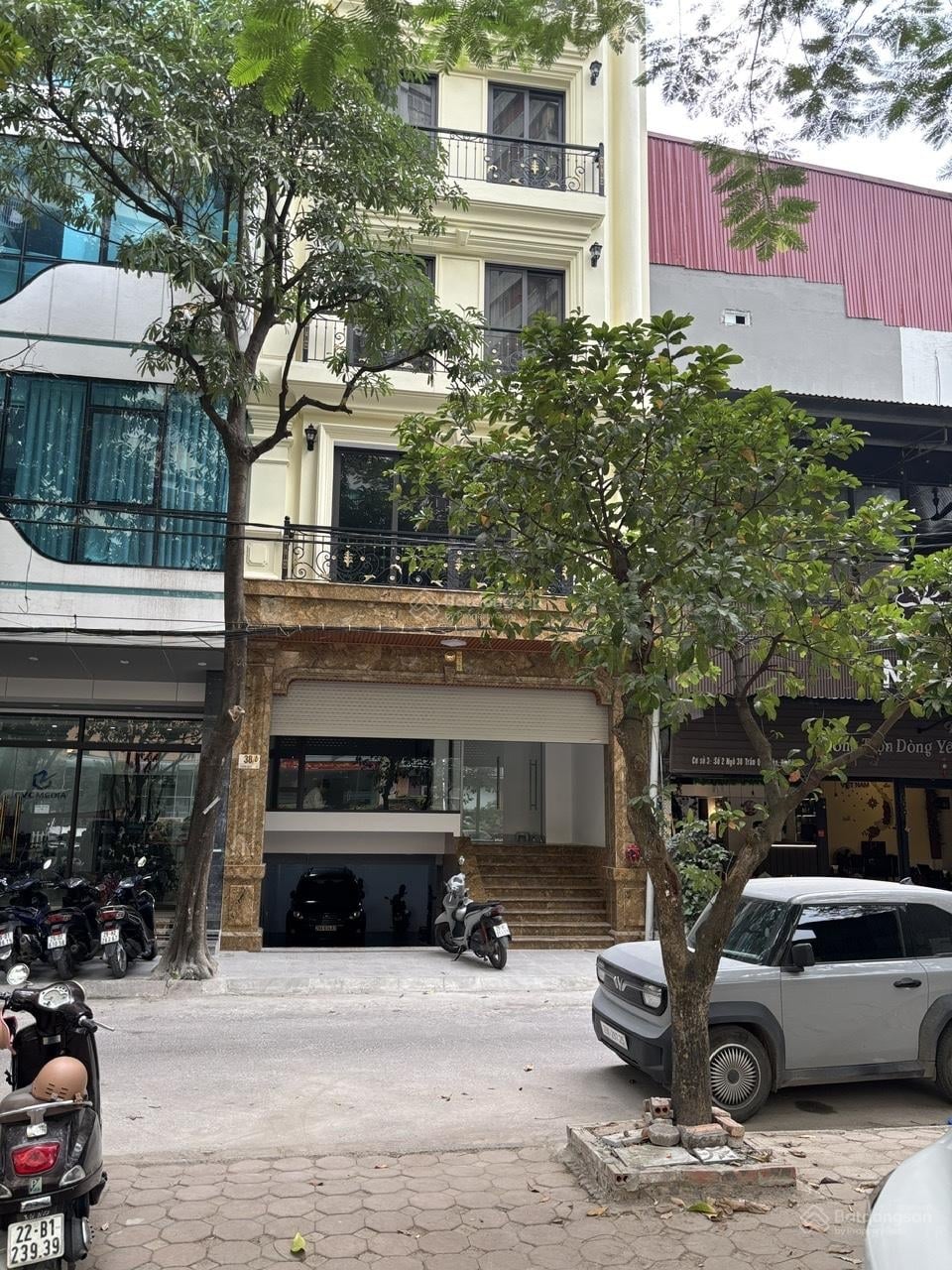 Văn phòng Trần Quý Kiên Cầu Giấy 100m² - Vị trí trung tâm!