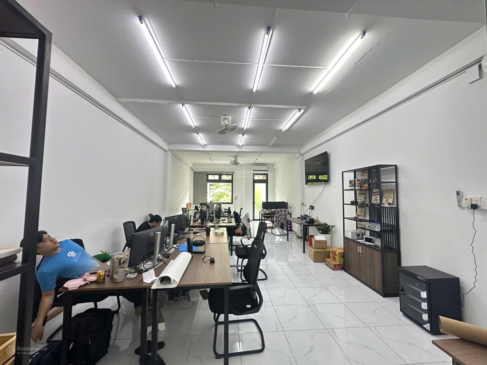 Văn phòng KĐT Vạn Phúc City Thủ Đức 350m² giá 33 triệu - Sẵn sàng làm việc!