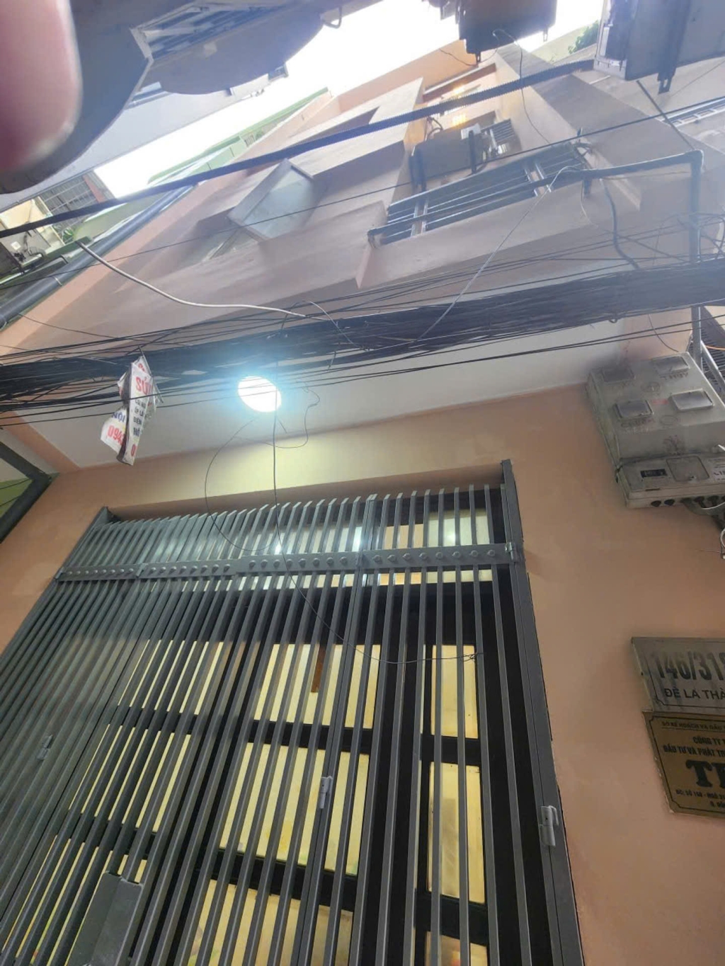 Nhà Đống Đa 49m² 9.5 tỷ - Vị trí đẹp, ngõ thông!