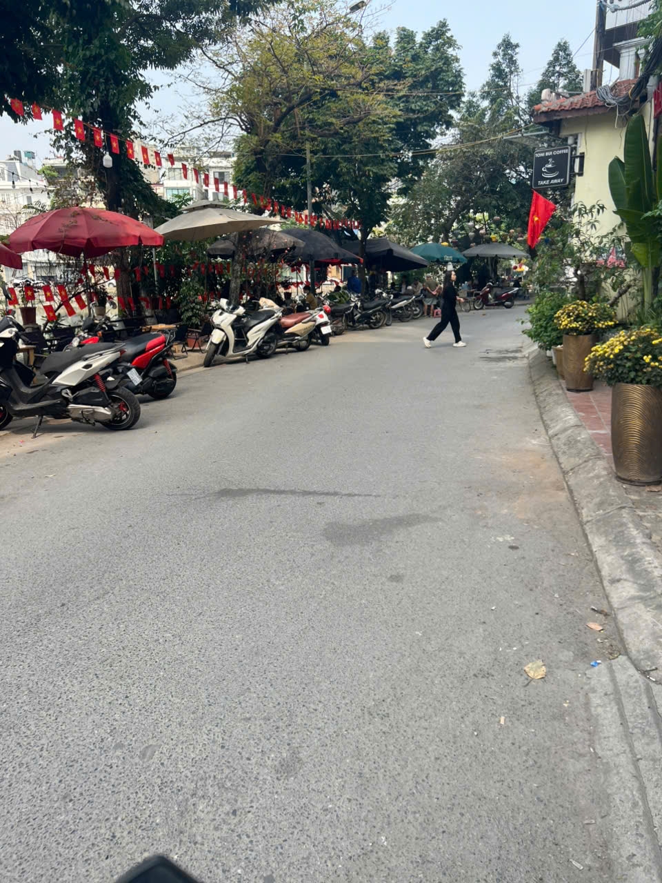 Nhà phân lô Phương Mai, Đống Đa 50m² - Ô tô vào tận nhà!