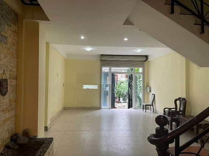 Nhà nguyên căn Phường Hiệp Bình 300m² giá 25 triệu/tháng - Ô tô vào tận nhà!