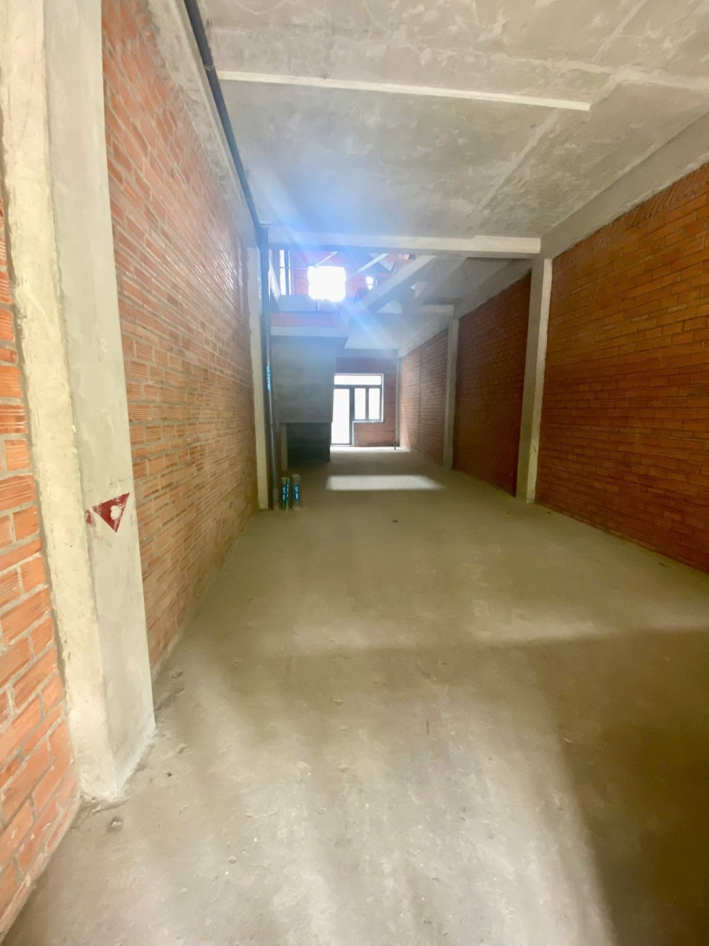 Nhà phố Bcons City Dĩ An 95m² giá 11 tỷ - Vị trí đẹp hiếm có!