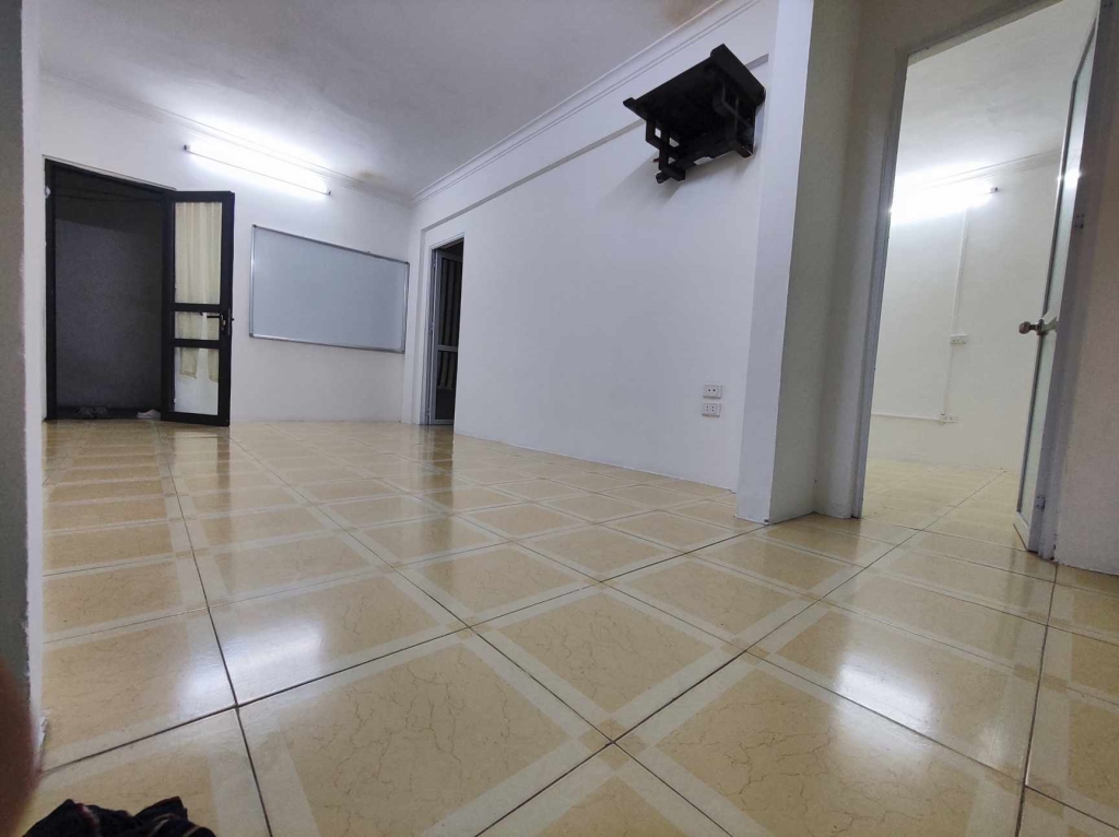 Căn hộ tập thể Ngọc Khánh, Ba Đình 62m² giá 6 triệu - Bàn giao ngay!