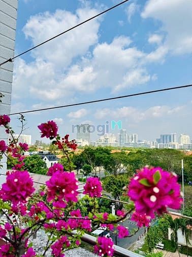Penthouse Mỹ Tú Cảnh Quang 250m² - Sổ hồng sẵn, view thoáng!