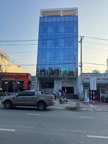 Tòa Nhà Mặt Tiền Võ Nguyên Giáp, Cần Thơ 2400m² DTSD - Vị Trí Đắc Địa!