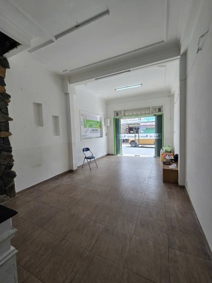 Nhà mặt tiền P.2 Đà Lạt 72m² 20tr - Thích hợp kinh doanh