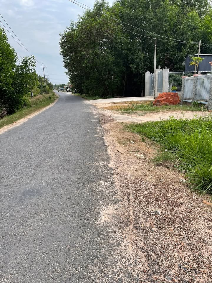 Đất nền Tân Biên Tây Ninh 210m² thỏa thuận - Sổ đỏ