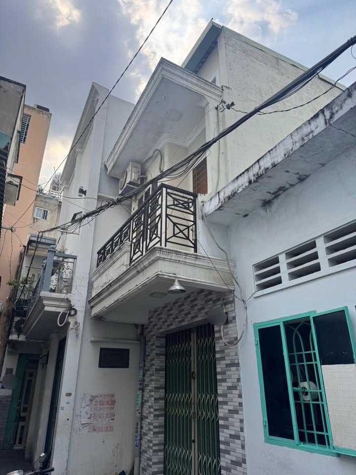 Nhà 3 Tầng Phan Văn Trị, Bình Thạnh - 21m² Giá 4.5 Tỷ TL