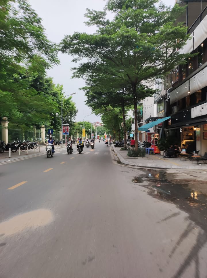 Nhà mặt phố Nguyễn Đình Chiểu 27m² - Chính chủ bán gấp