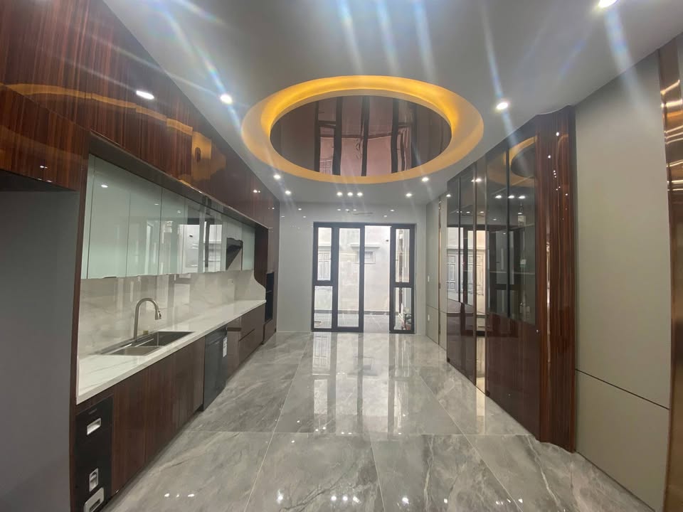 Nhà 5 tầng Hoàng Huy Commerce 91m² 15.5 tỷ - Sẵn sàng ở ngay