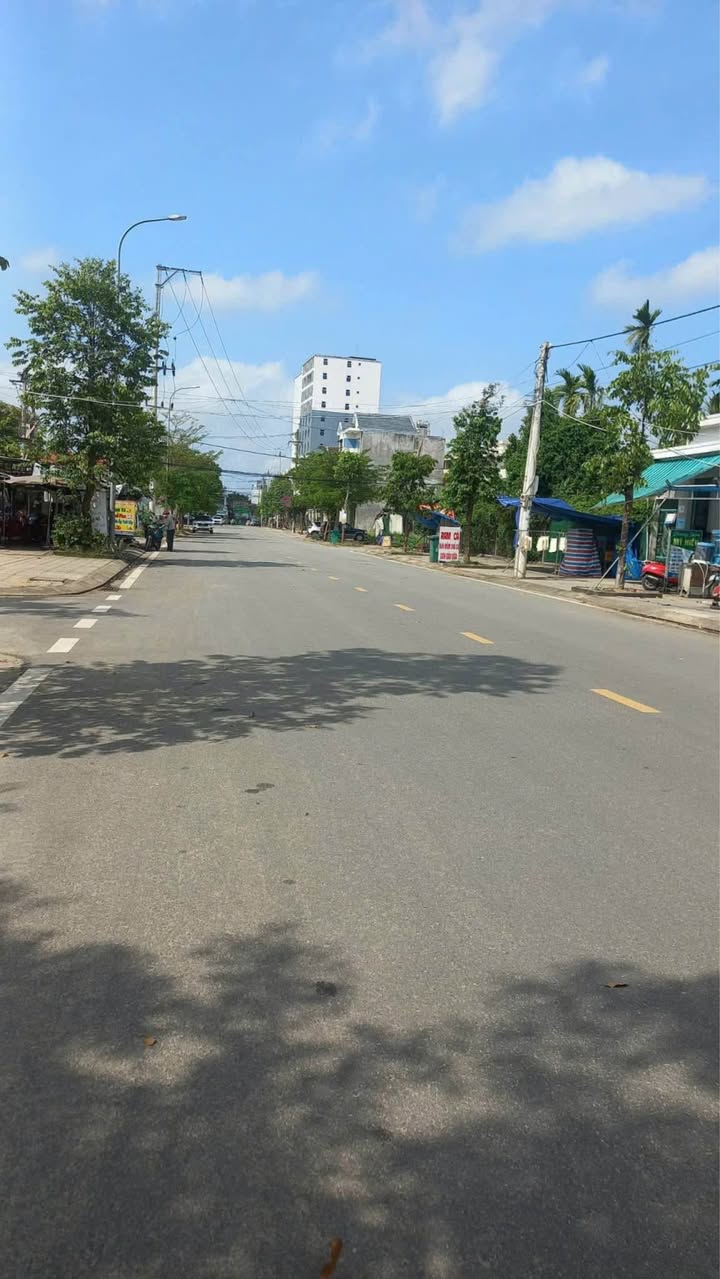 Nhà Mặt Tiền Lê Văn Sỹ, Quảng Ngãi - Kinh Doanh Đa Ngành 198m²