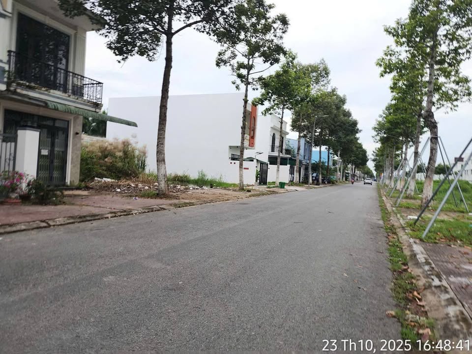 Nhà riêng Khu đô thị 5A Sóc Trăng 100m² 2 tỷ - Ô tô vào tận nhà