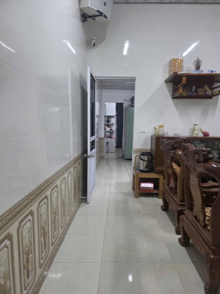 Nhà Phú Diễn Bắc Từ Liêm 100m² giá 1.9 tỷ - Giá tốt hiếm có!