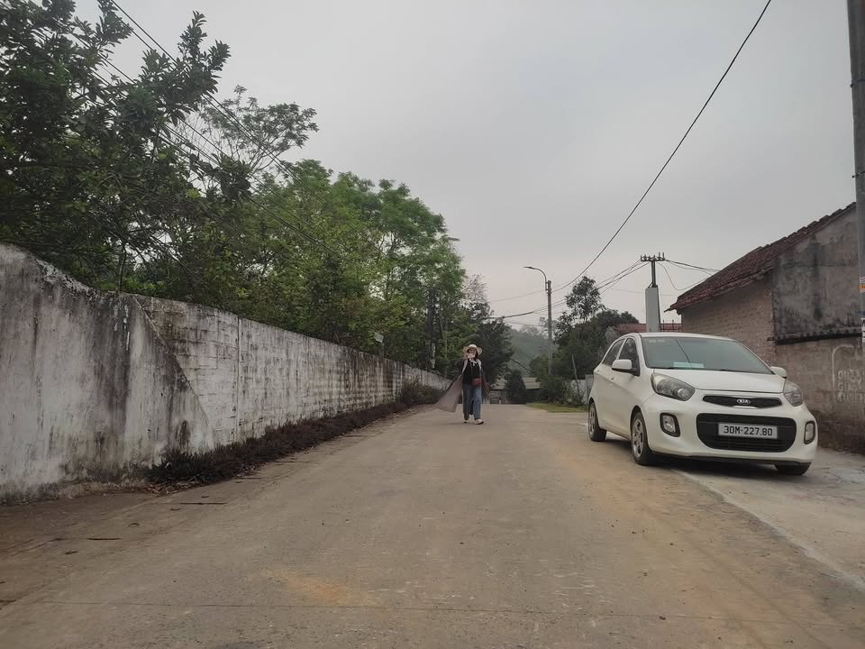 Đất Ba Vì 1400m² hơn 1 tỷ - Sổ đỏ chính chủ