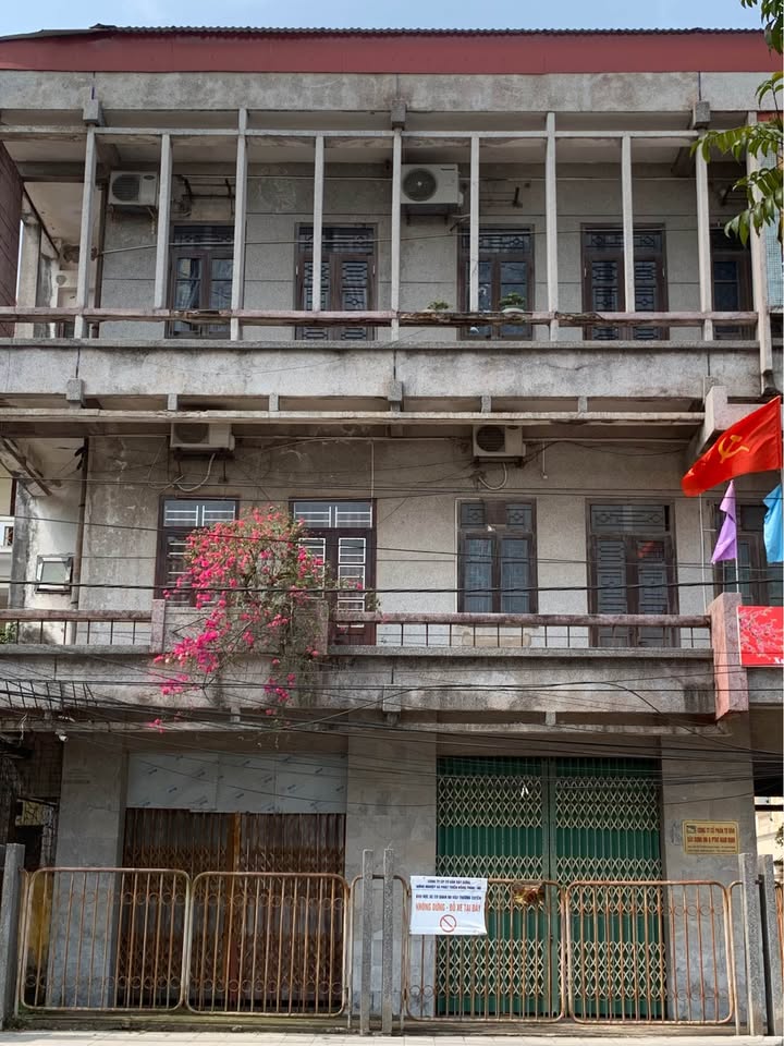 Nhà 2 Tầng Mặt Tiền Nguyễn Thiện Thuật, Nam Định - 43m² Giá 2.6 Tỷ