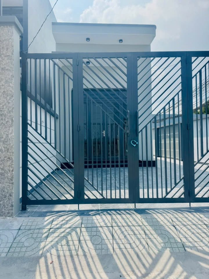 Nhà Cấp 4 Mặt Tiền Kinh Doanh, Cần Giuộc - 111m² - 2.2 Tỷ