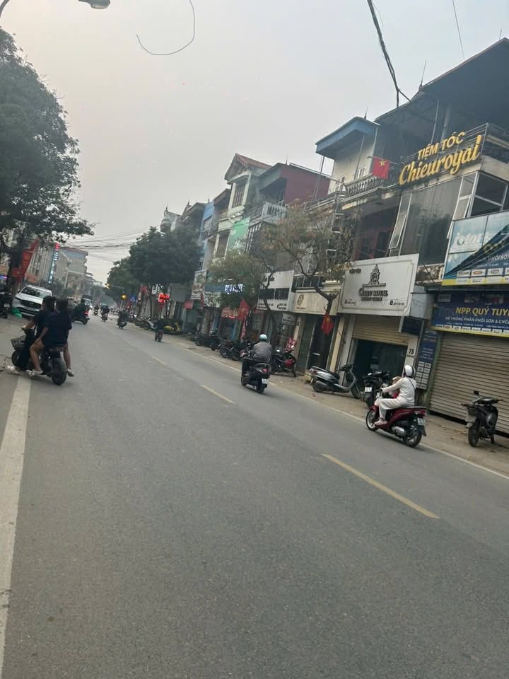 Nhà Mặt Tiền Trần Phú Thường Tín 60m² - Kinh Doanh Đỉnh Cao, Giá 11.8 Tỷ