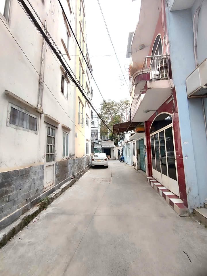 Nhà riêng P5 Phú Nhuận 41m² 8.x tỷ - Ô tô vào tận nhà