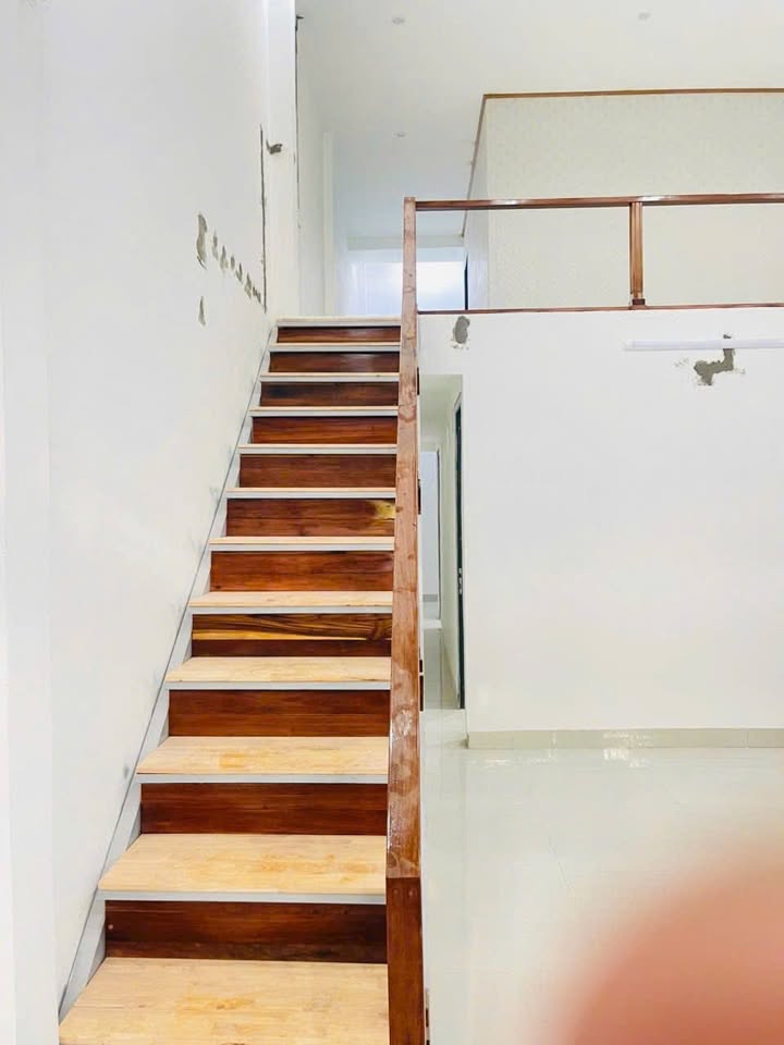 Nhà Mê Lửng Đẹp Hẻm 20 Mai Thị Lựu, BMT - 3.75 Tỷ, 3PN, 3WC