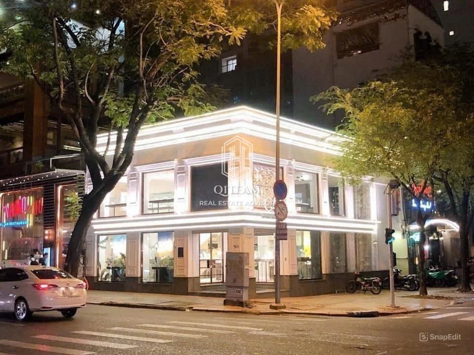 Mặt bằng kinh doanh 2 mặt tiền Cao Bá Quát, Quận 1 - 285m²