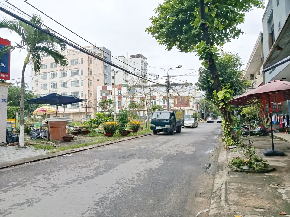 Nhà Mặt Tiền Kinh Doanh Đường Huy Cận - 95m² - 10 Tỷ