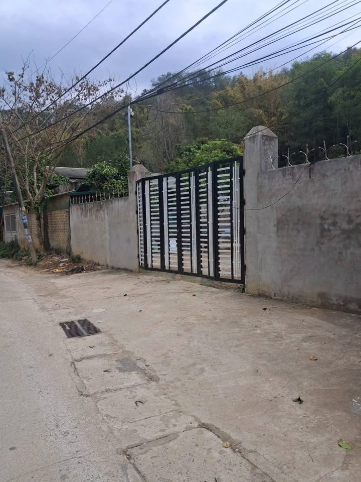 Đất nền Nguyễn Trãi Sơn La 600m² giá 3 tỷ - Sổ đỏ chính chủ