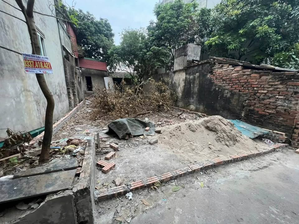 Bán đất Phú Diễn 50m² - Ngõ nông, ô tô gần, giá 160 triệu