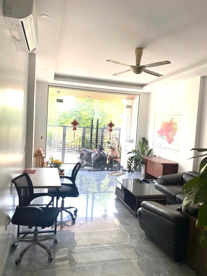 Nhà 3 Tầng Ô Tô Tránh Vân Nội, Đông Anh - Sẵn Sàng Vào Ở