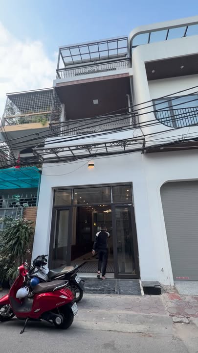 Nhà Mặt Tiền Nguyễn Hữu Tuệ 66.8m² - Kinh Doanh Đắc Lợi