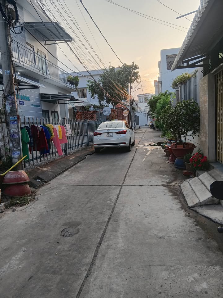 Đất Ninh Kiều Nguyễn Việt Hồng 75m² 3,2 tỷ - Đường oto sẵn