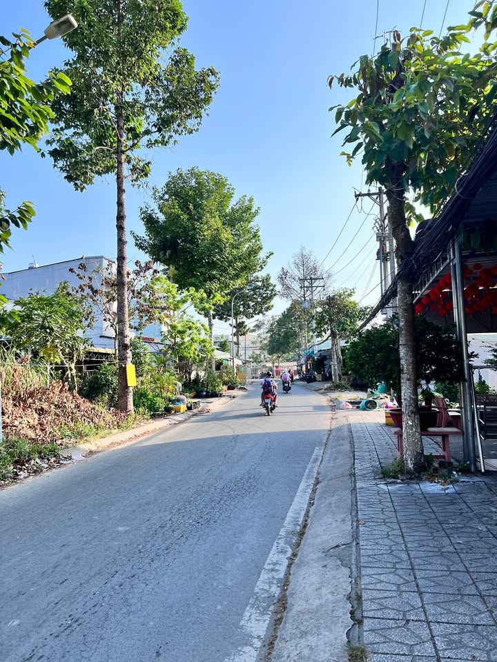 Nhà Mặt Tiền Nhật Tảo, Cần Thơ - Sân Rộng 200m², Giá 3 Triệu/Tháng