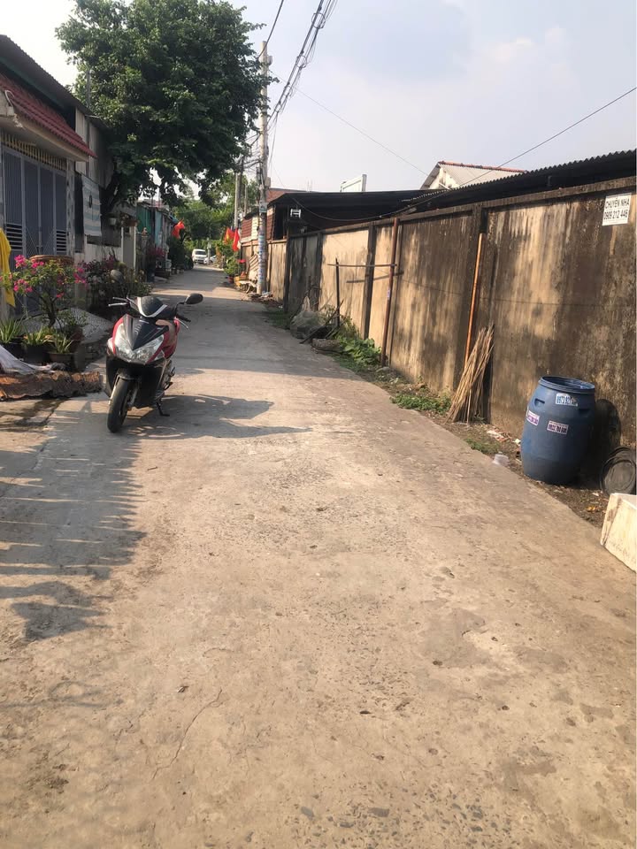 Đất Thổ Cư Hóc Môn 95m² Sổ Hồng Sẵn Sàng - Giá 3.2 Tỷ