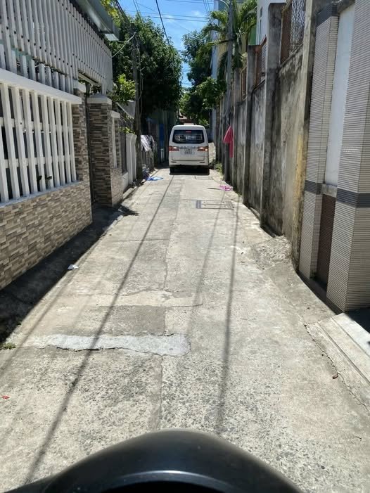 Bán đất tặng nhà cấp 4 Ngô Quyền, Sơn Trà 65m² - Sổ hồng sẵn sàng