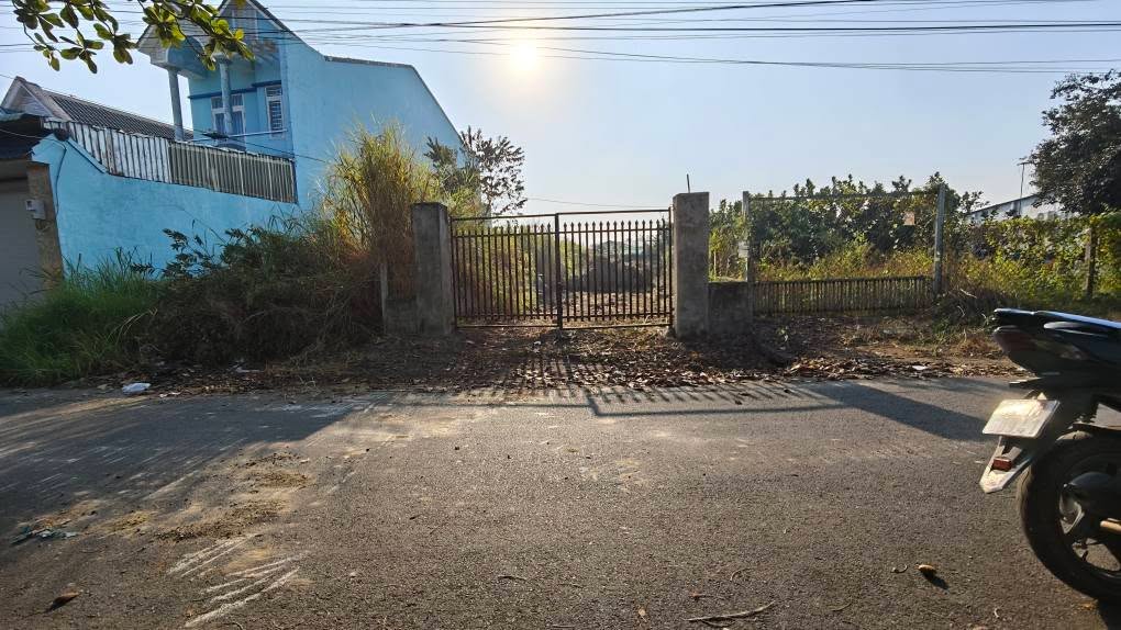 Đất nền Củ Chi 201m² full thổ cư - Giá 3 tỷ - Thích hợp xây nhà vườn/kho xưởng