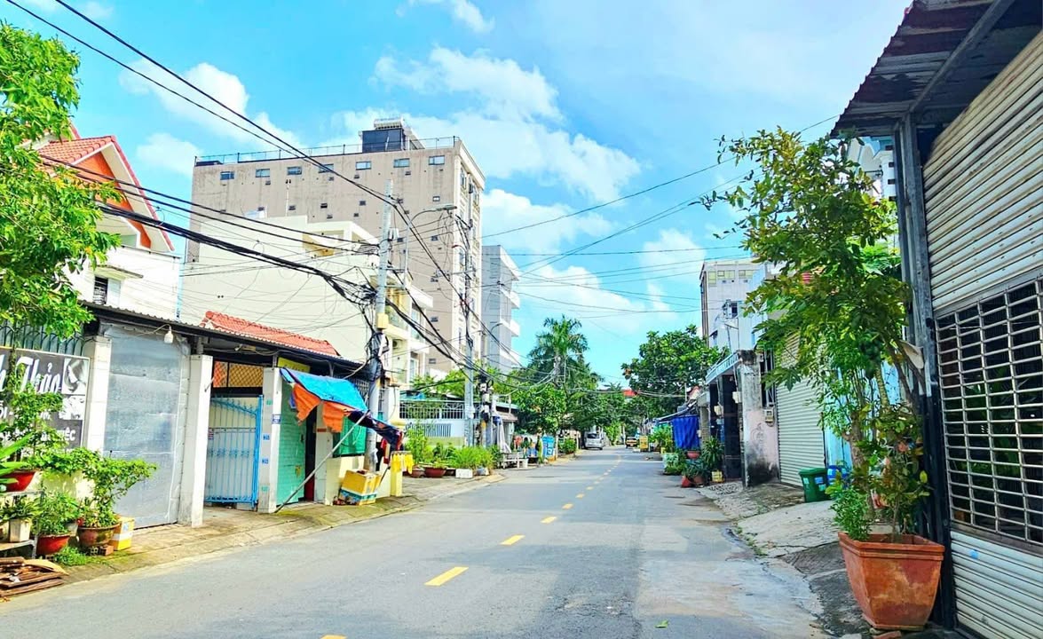 Nhà riêng Thủ Đức 90m² 9.5 tỷ - Chính chủ bán gấp