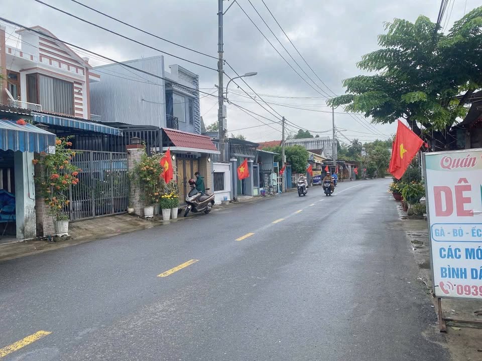 Bán Nhà 2 Tầng 230m² Hòa Vang, Đà Nẵng - Sân Rộng, Kinh Doanh Tốt