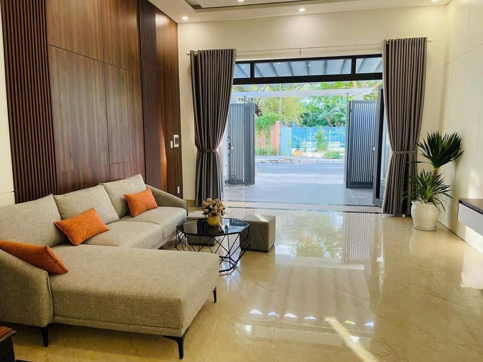 Nhà 3 Tầng 100m² Ngay Cầu Nguyễn Tri Phương, Cẩm Lệ - Giá 5 Tỷ