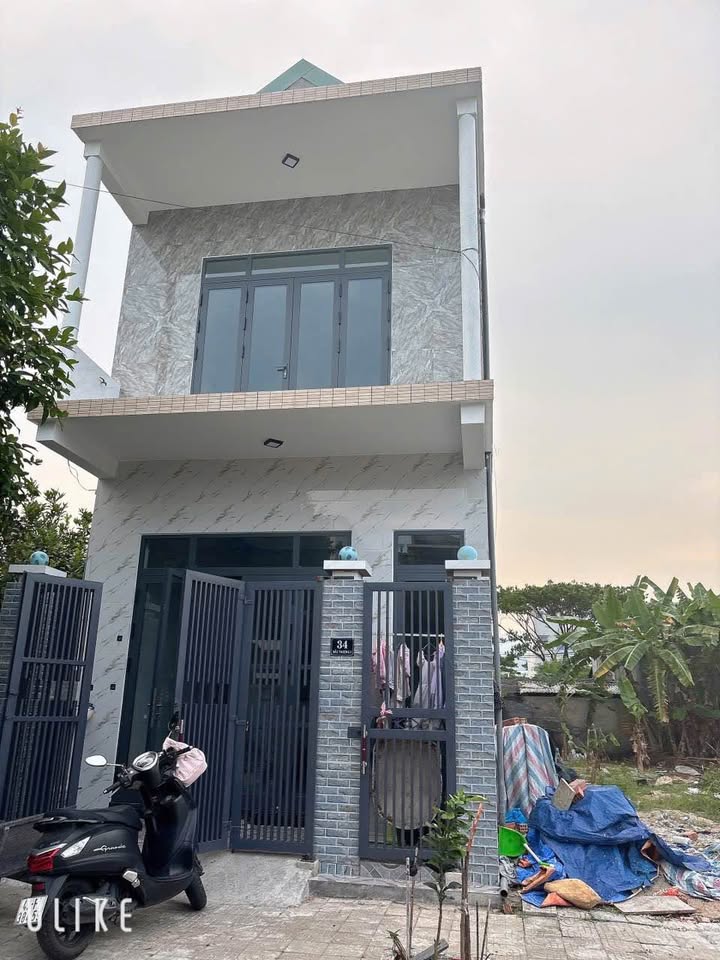 Nhà 2 Tầng 95m² Huyện Núi Thành - Giá Hơn 3 Tỷ, Hướng Đông Nam Mát Mẻ