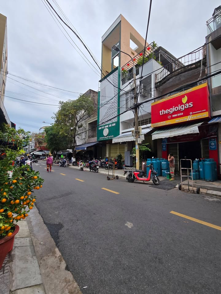 Nhà mặt tiền Đoàn Thị Điểm 112m² 14 tỷ - Mặt tiền kinh doanh