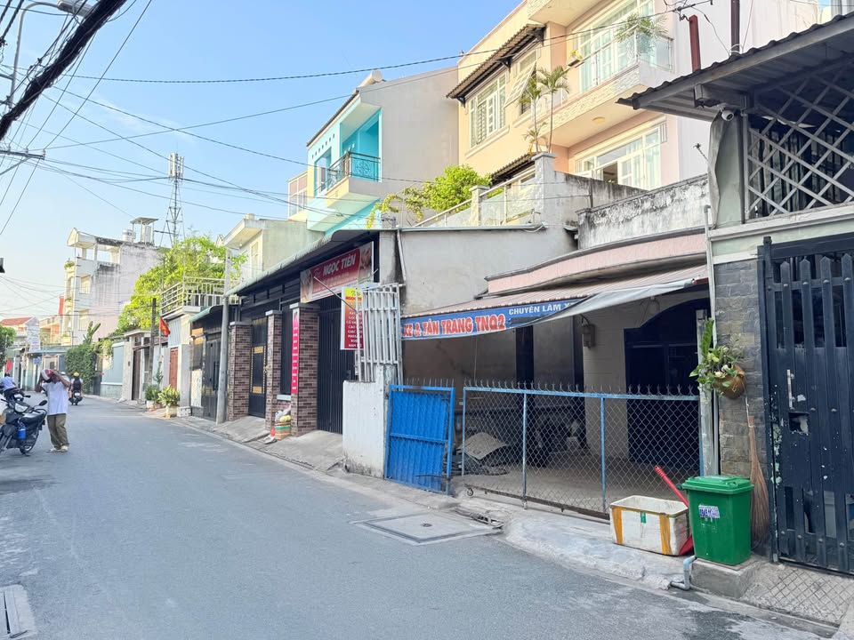 Nhà phố Đường số 13 Thủ Đức 102m² 12 tỷ - Mặt tiền kinh doanh