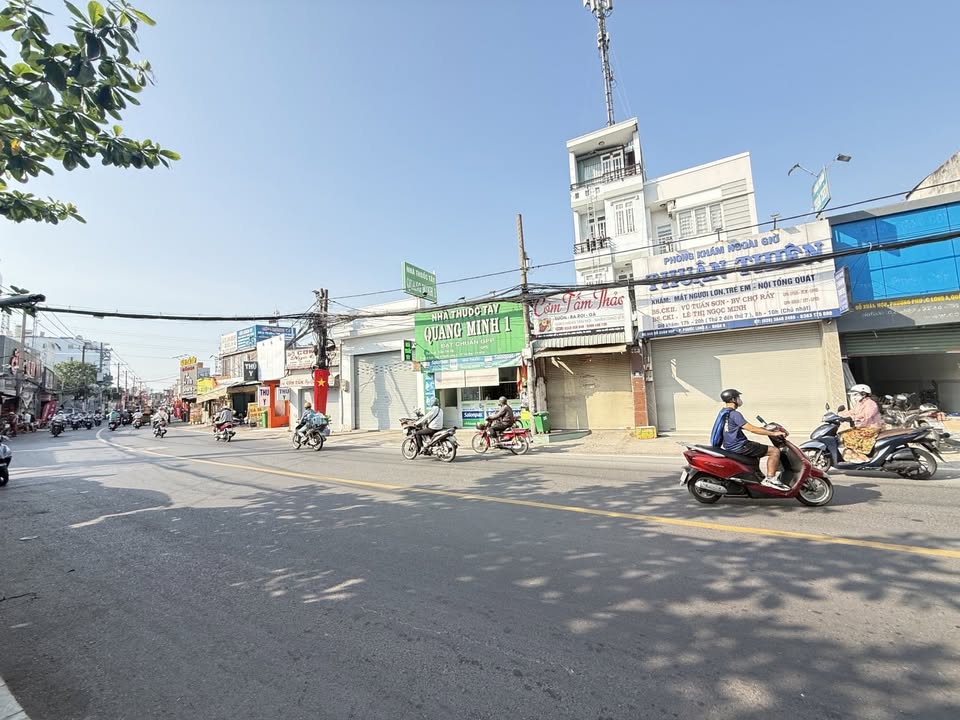 Mặt Tiền Kinh Doanh Đỗ Xuân Hợp, Thủ Đức - 100m² - 21 Tỷ TL