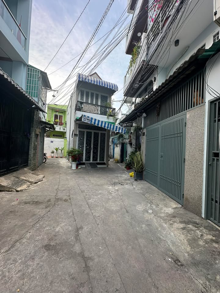 Nhà 3 Tầng 40m² Mặt Tiền Nguyễn Văn Nghi, Gò Vấp - Gần Chợ, Giá Nhỉnh 3 Tỷ