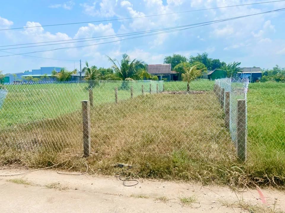 Đất Nền Hiệp Trị, Gò Công Đông 144m² - Giá 320 Triệu, Sổ Hồng Sẵn
