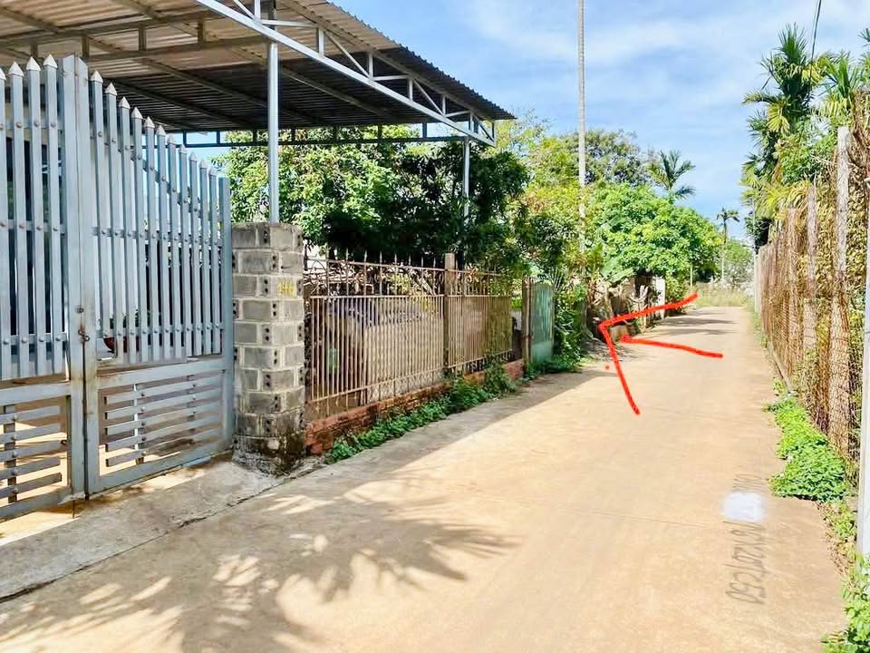 Đất Hẻm Thế Lữ Phạm Văn Đồng 400m² 4,4 tỷ - Sổ đỏ chính chủ