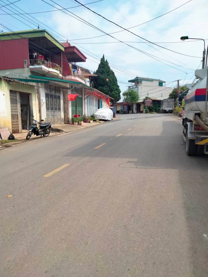 Đất nền Nguyễn Văn Linh Sơn La 70m² 1 tỷ - Sổ đỏ chính chủ