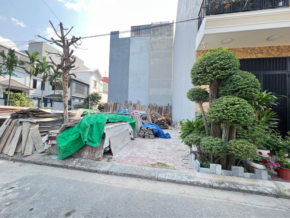 Đất Nền Sở Dầu, Hồng Bàng 100m² - Sổ Đỏ Vuông Vắn, Vị Trí Vàng