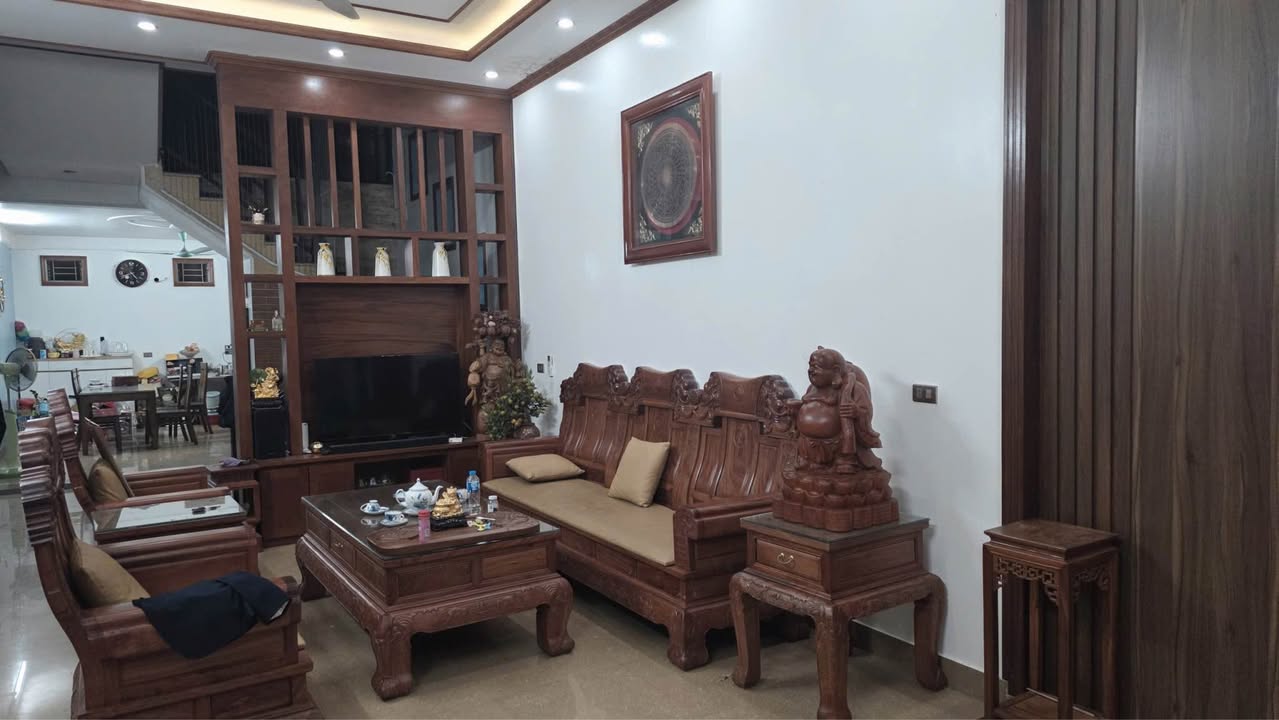 Nhà phố Ninh Xá Thuận Thành 81m² 14 tỷ - Ô tô vào tận nhà