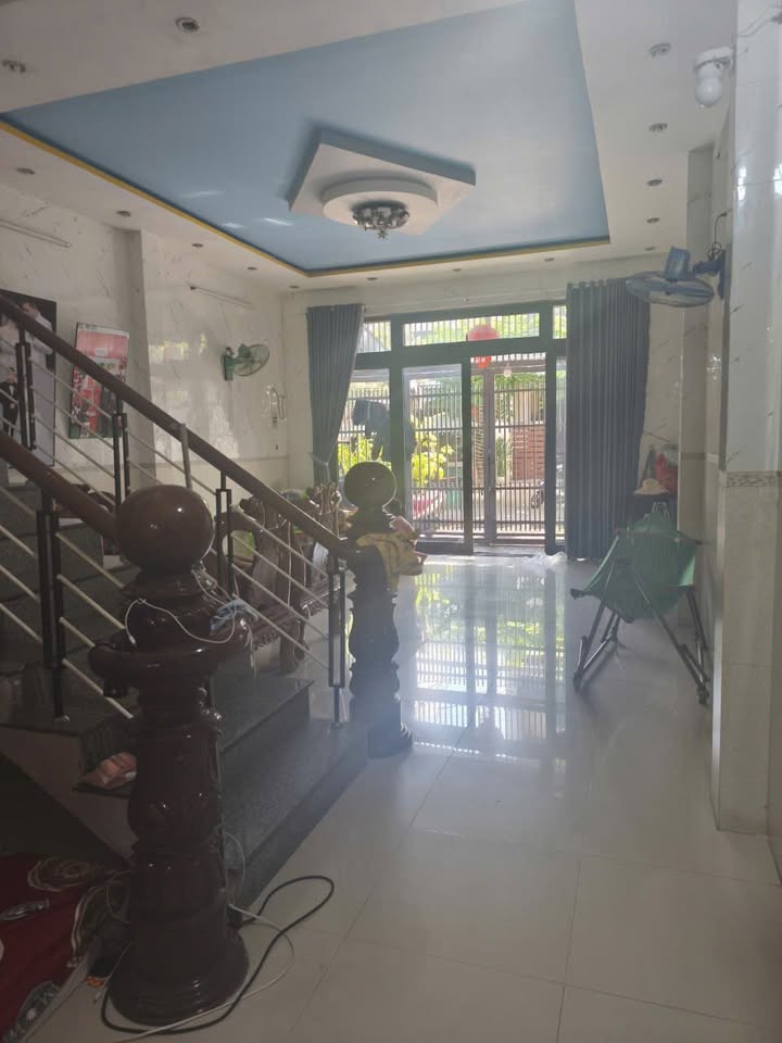 Nhà 3 Tầng Lê Cảnh Tuân Sơn Trà 87m² - Ô Tô Vào Nhà, Kinh Doanh Tốt