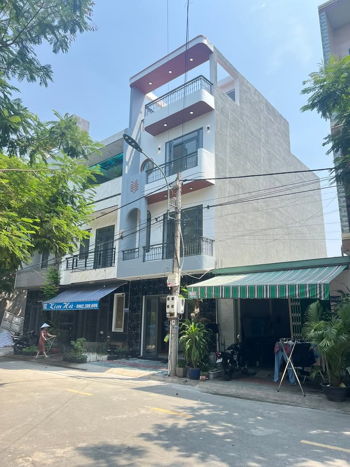 Nhà 1 Trệt 2 Lầu 1 Tum KDC Đại Ngàn, Thuận An - 75m² Full Thổ Cư